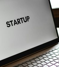 Startup laptop image Photo Pexels Eva Bronzini
